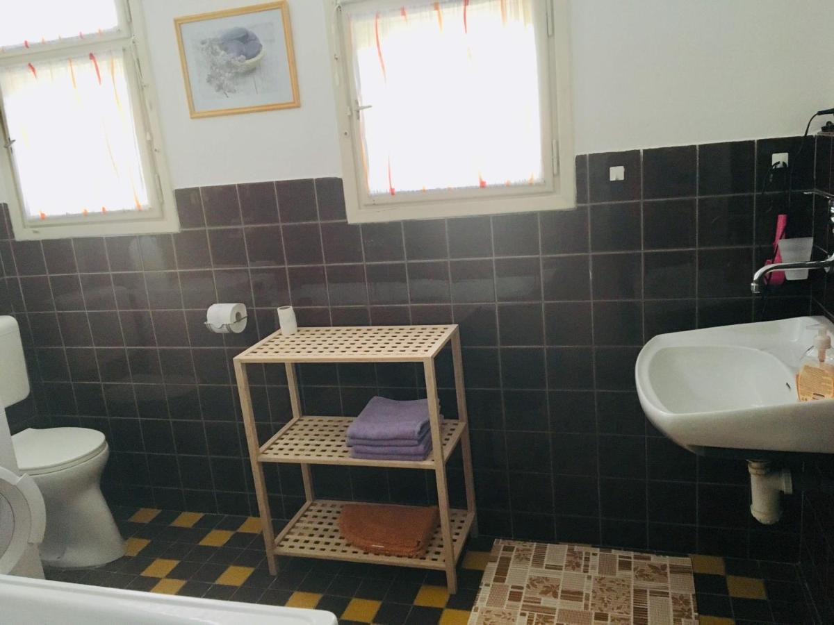 Apartman126 Харачов Екстериор снимка